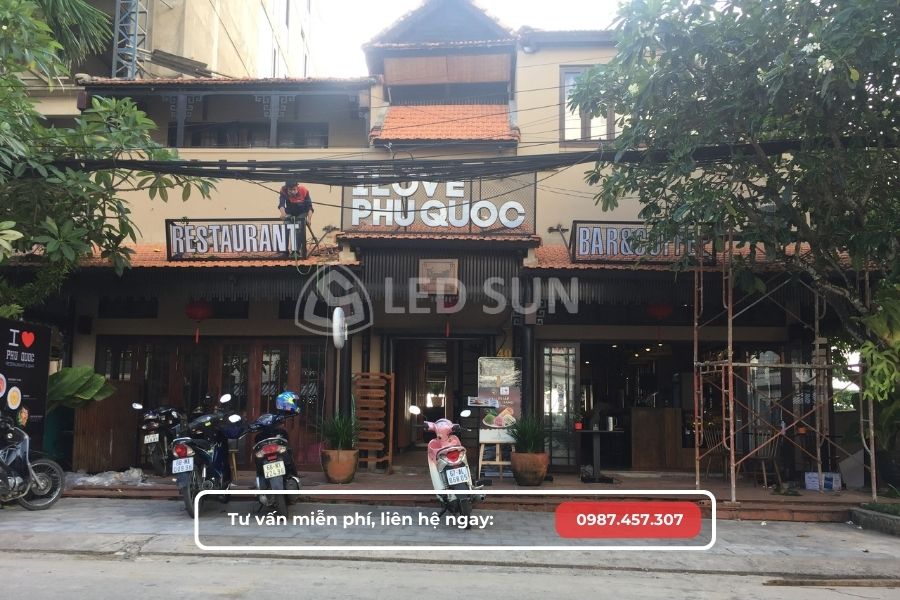 làm bảng hiệu phú quốc