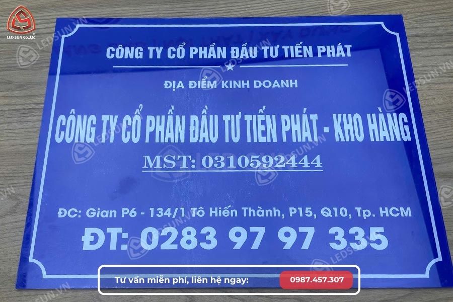 làm bảng tên công ty tphcm