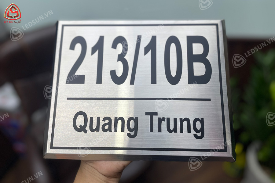 làm biển số nhà