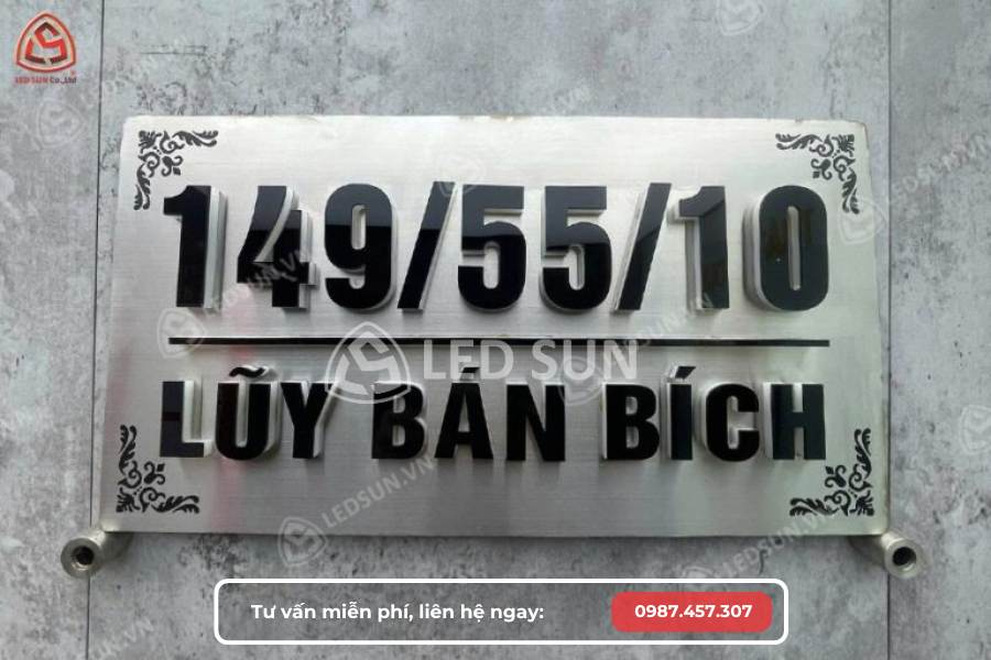 Chúng tôi am hiểu kiến trúc tại Quận 1 để đưa ra mẫu thiết kế phù hợp nhất, từ biệt thự cổ điển đến tòa nhà hiện đại.