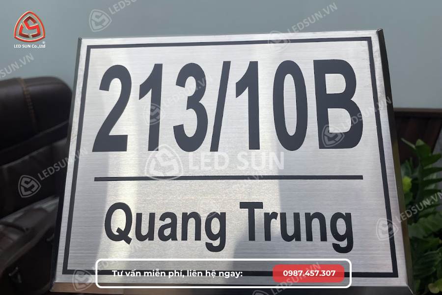 Biển số nhà inox ép mica âm bản